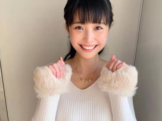渡边渚更新了个人Instagram宣布将发行自己的首本写真集