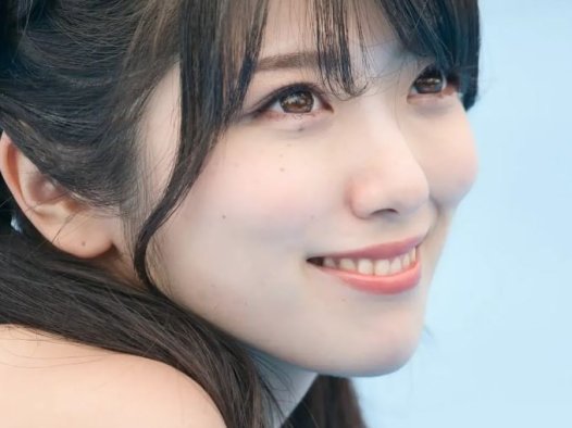 写真偶像山田かな在热门栏目亮相