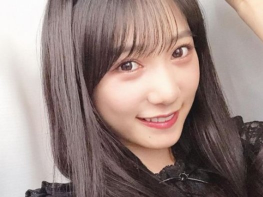 横野堇（横野すみれ）挑战穿上吊袜带 展现美丽的身形